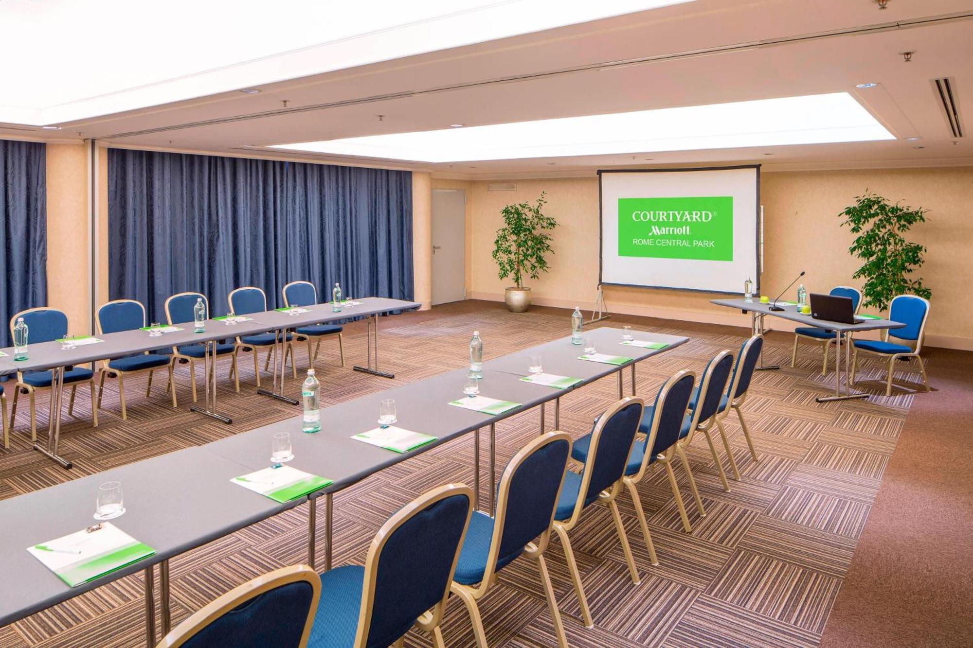 Courtyard By Marriott Rome Central Park Exteriér fotografie