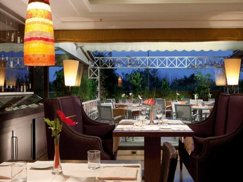 Courtyard By Marriott Rome Central Park Exteriér fotografie